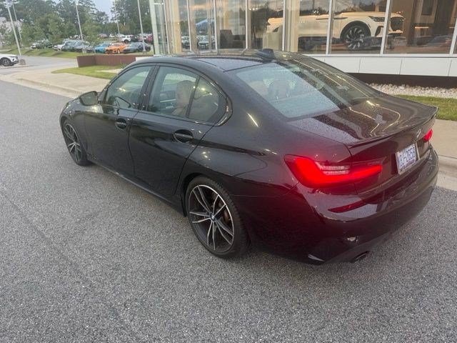 Used 2022 BMW 330i Sedan w/ M Sport Package RWD image 7