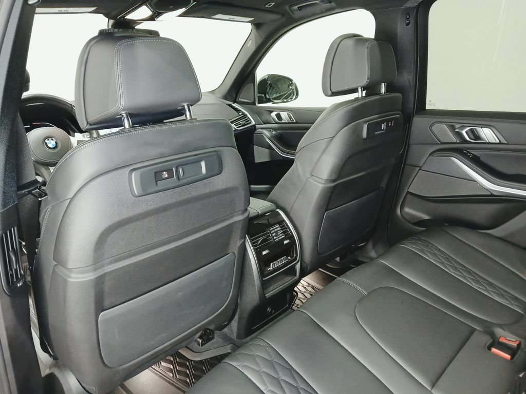Used 2023 BMW X5 M50i AWD/4WD image 15