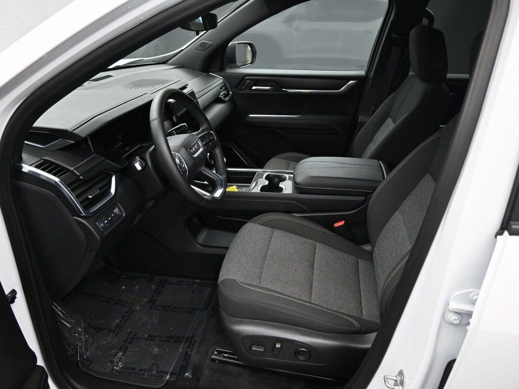 Used 2025 GMC Acadia Elevation AWD/4WD image 9