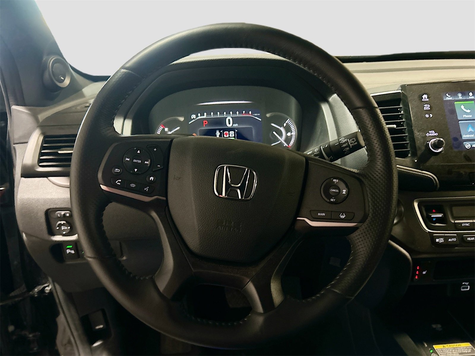 Used 2025 Honda Passport EX-L image 11