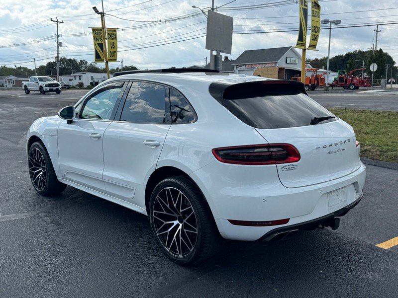 Used 2015 Porsche Macan Turbo image 7