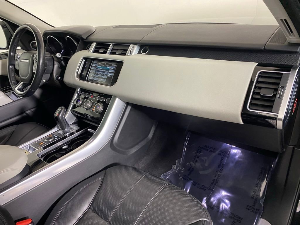 Used 2016 Land Rover Range Rover Sport HSE image 34