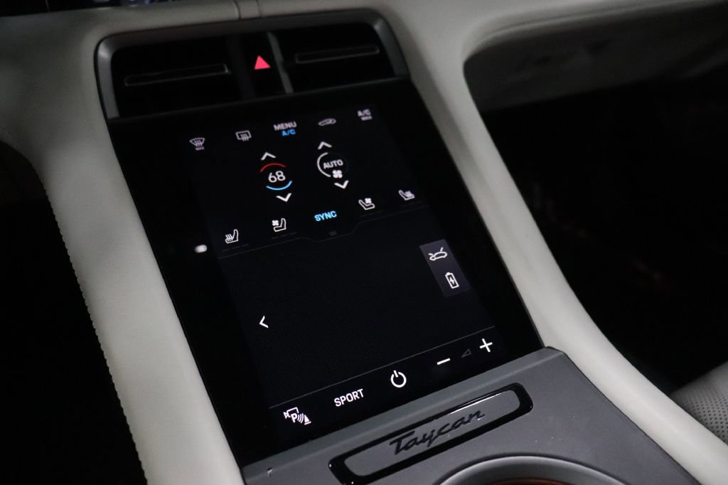 Used 2020 Porsche Taycan 4S image 19