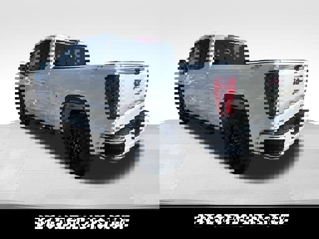 New 2024 GMC Sierra 1500 Elevation image 5
