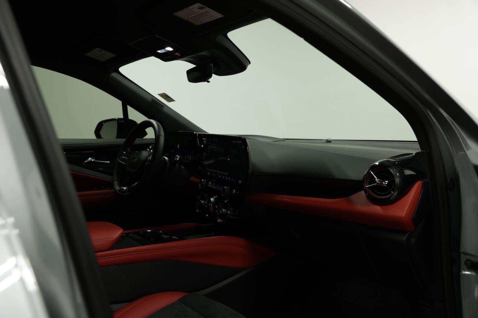 Certified 2025 Chevrolet Blazer EV RS AWD/4WD image 21