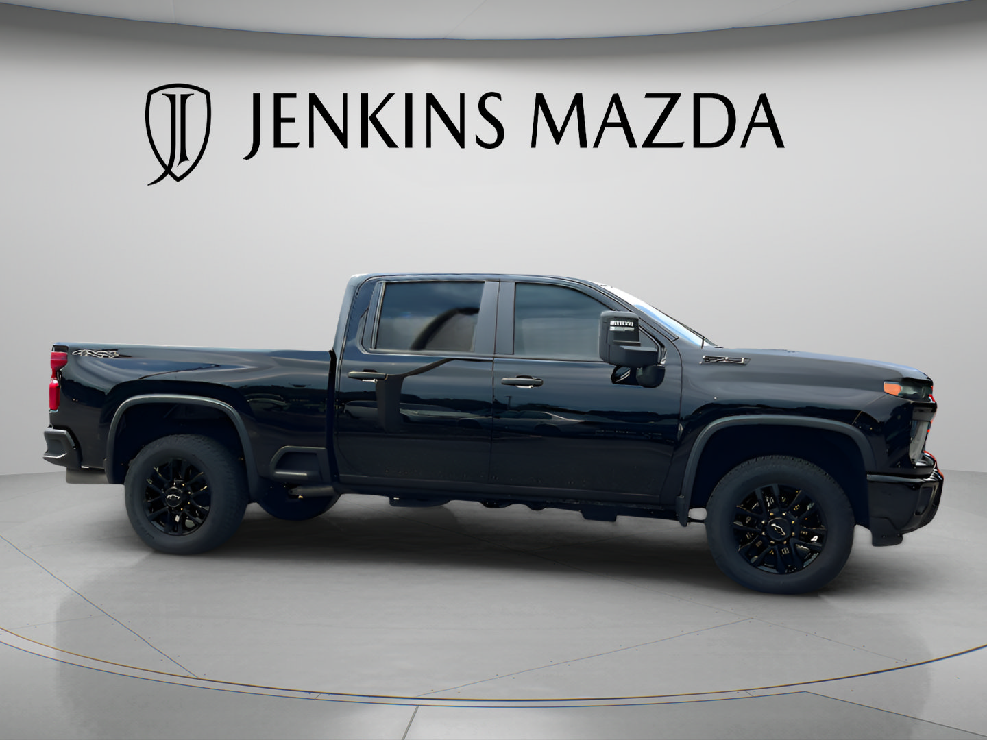 Used 2025 Chevrolet Silverado 2500 Custom w/ Custom Value Package AWD/4WD image 2