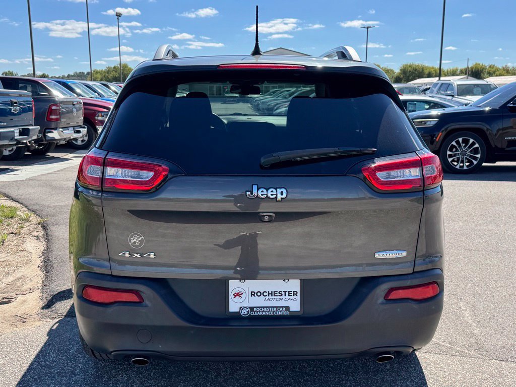 Used 2014 Jeep Cherokee Latitude w/ Comfort/Convenience Group AWD/4WD image 41