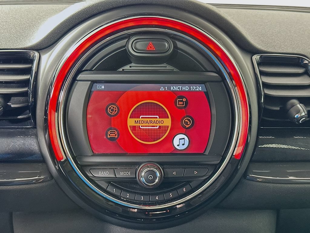Used 2019 MINI Cooper Clubman FWD image 14