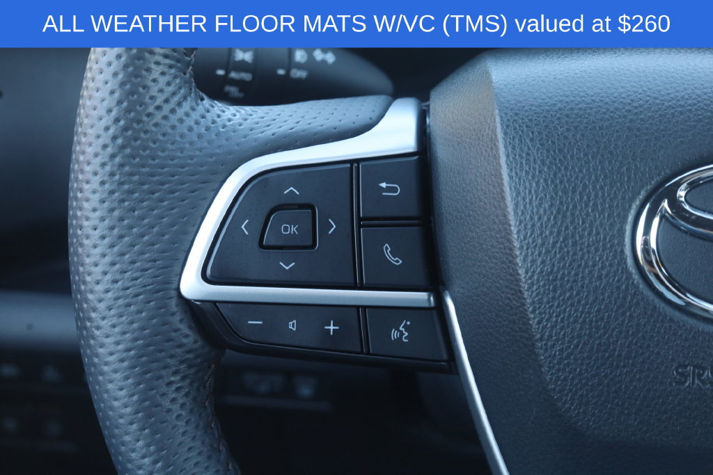 Used 2025 Toyota Sienna Platinum AWD/4WD image 8
