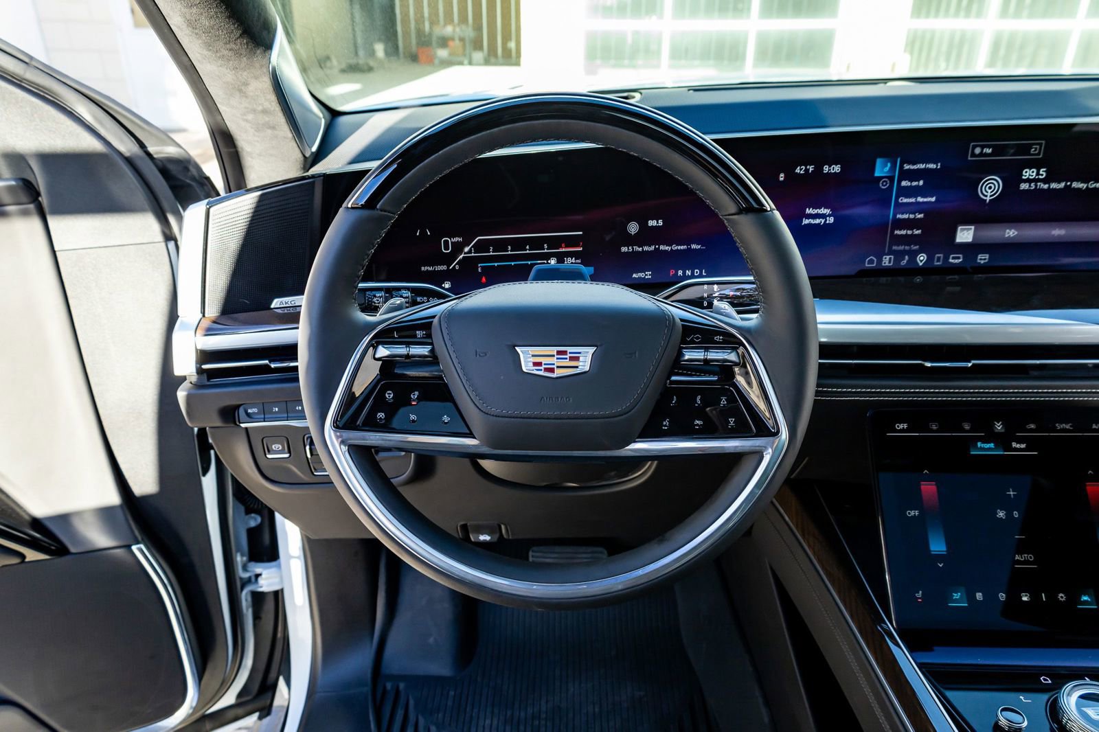 Used 2026 Cadillac Escalade Platinum Sport w/ LPO, Floor Liner Package image 17