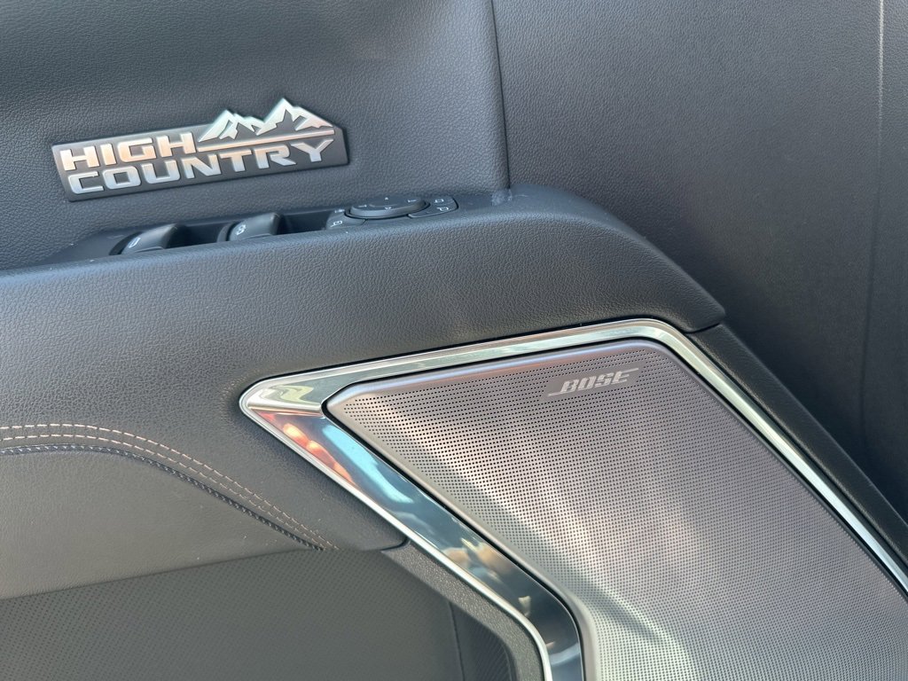 Used 2023 Chevrolet Silverado 1500 High Country w/ Technology Package image 36