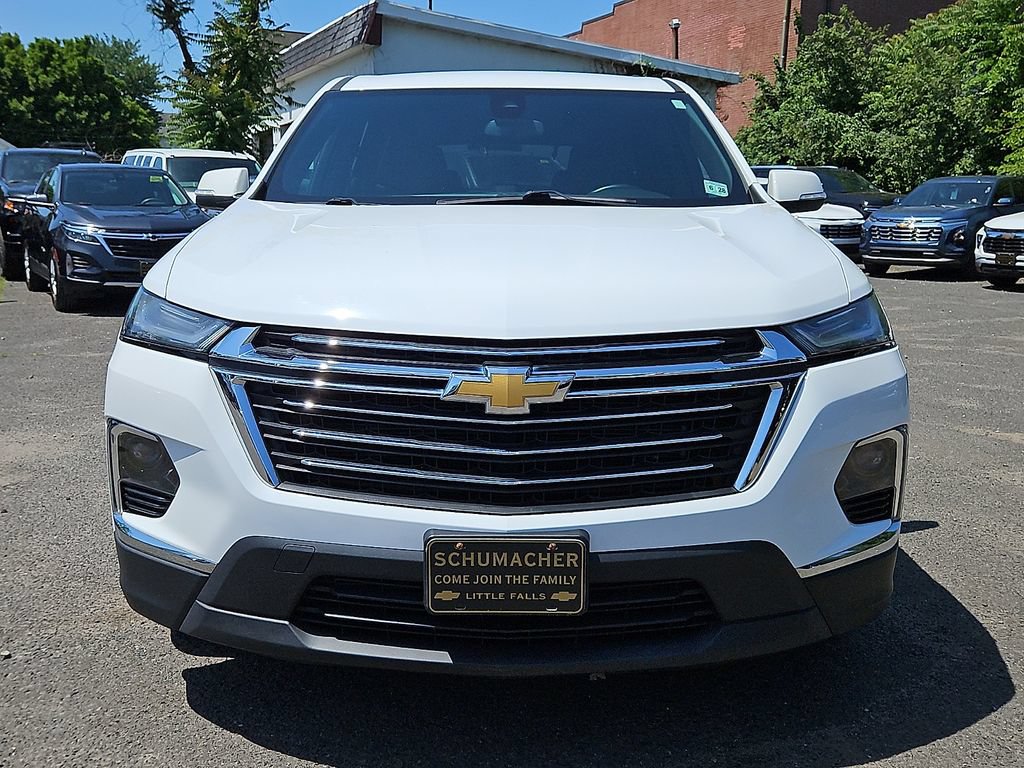 Certified 2023 Chevrolet Traverse LT FWD image 2