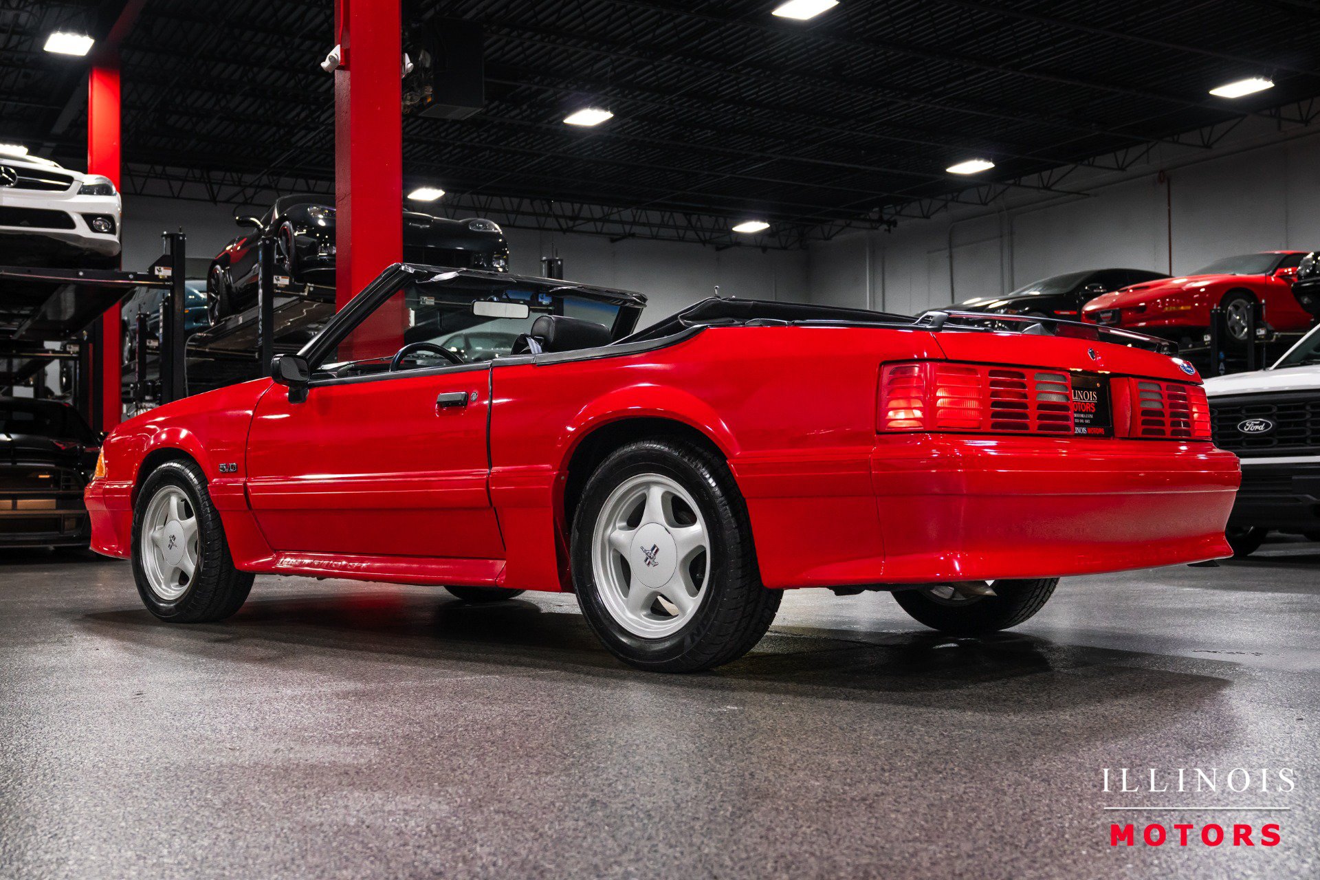 Used 1991 Ford Mustang GT RWD image 3