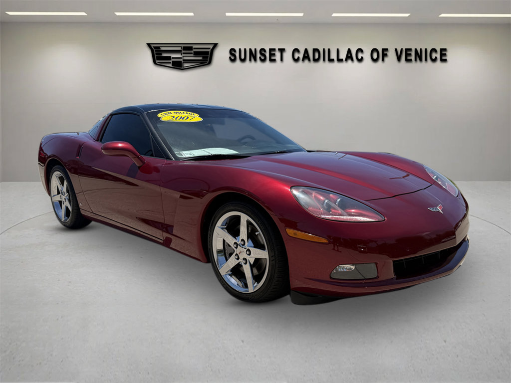 Used 2007 Chevrolet Corvette Coupe w/ Preferred Equipment Group RWD image 1