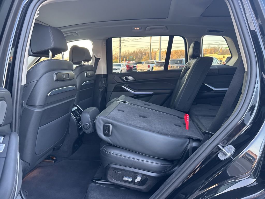 Used 2025 BMW X7 xDrive40i image 30