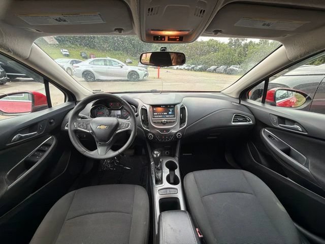 Used 2017 Chevrolet Cruze LT w/ Convenience Package FWD image 15