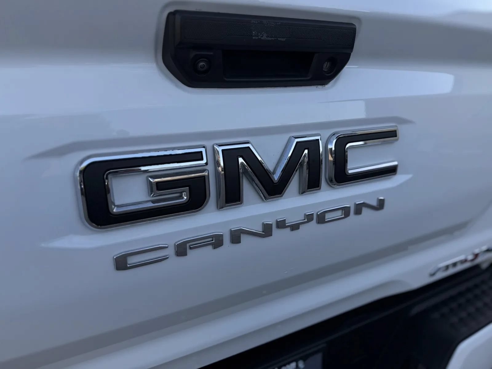 Used 2024 GMC Canyon AT4X AWD/4WD image 48