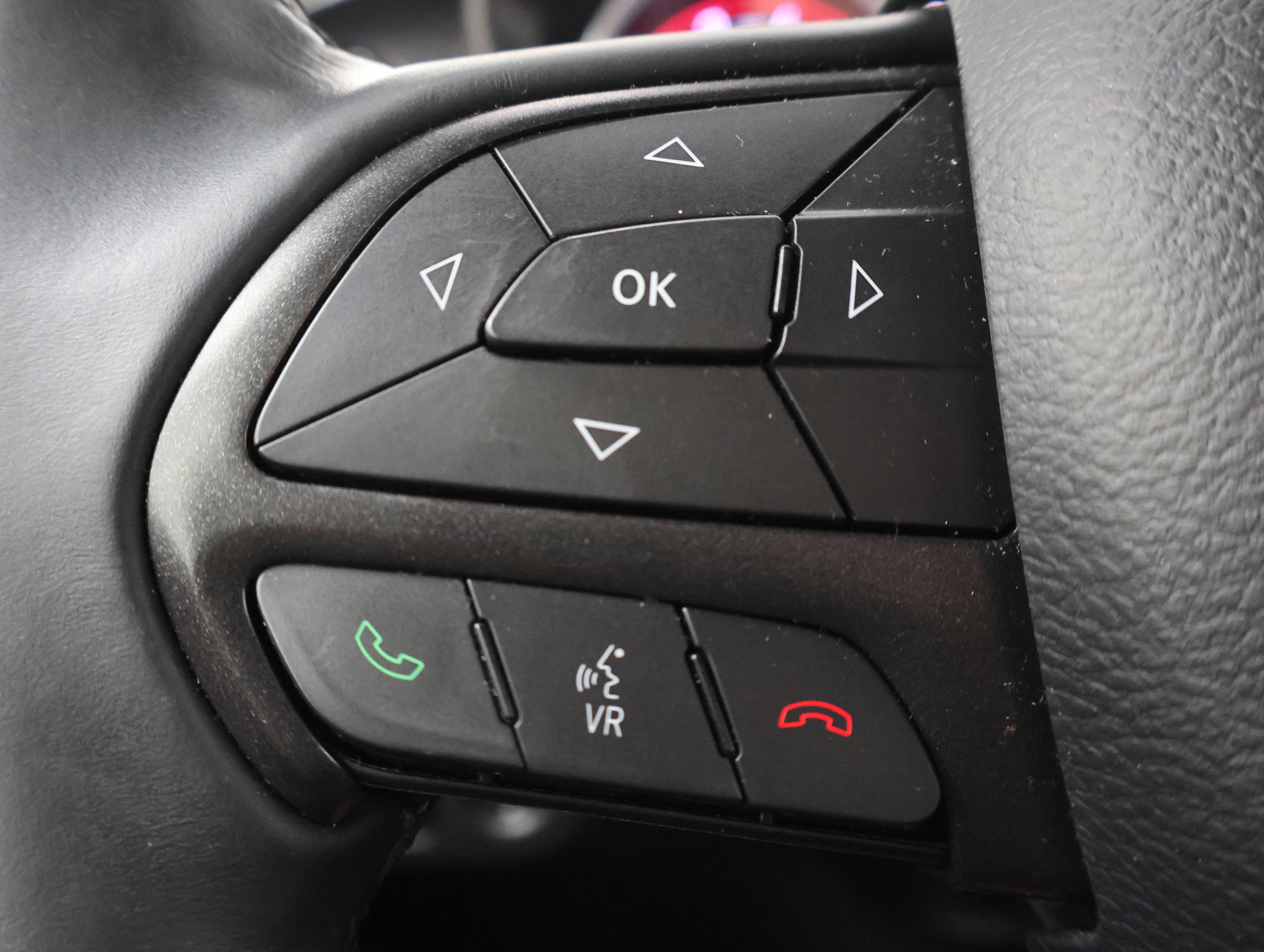 Used 2015 Dodge Challenger R/T w/ Quick Order Package 22B R/T image 16