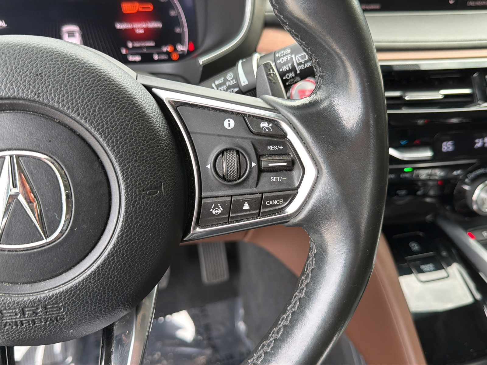 Used 2024 Acura MDX w/ Technology Package FWD image 20