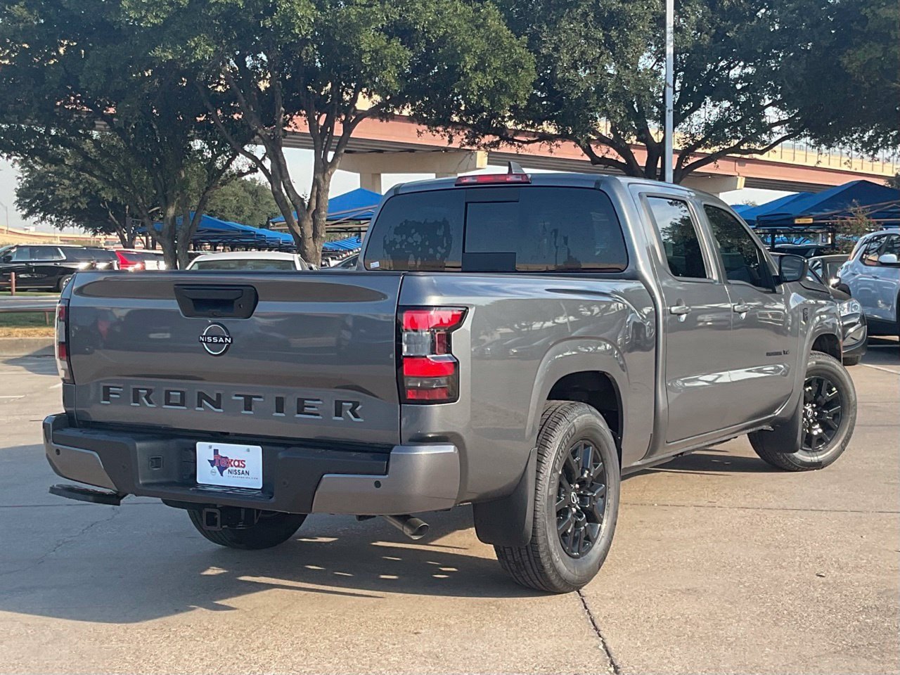 New 2027 Nissan Frontier SV RWD image 4