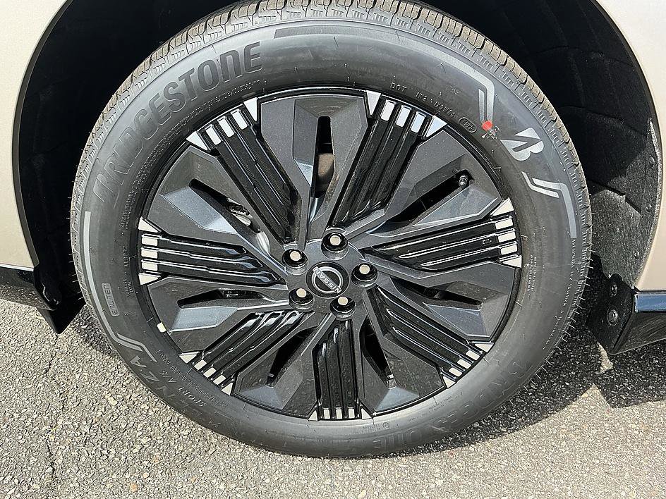 New 2026 Nissan Murano Platinum image 8