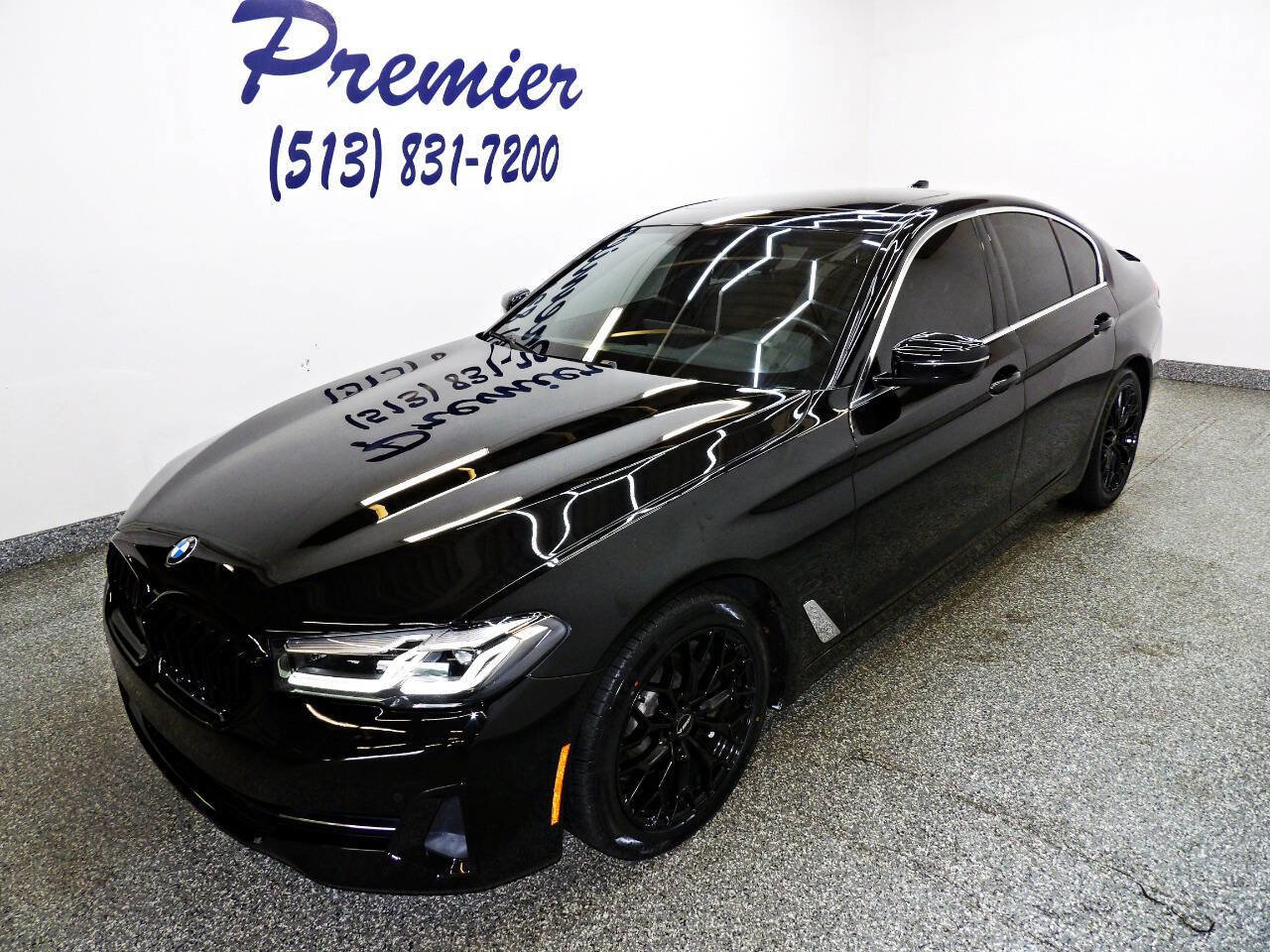 Used 2022 BMW 530i xDrive w/ Convenience Package AWD/4WD image 1