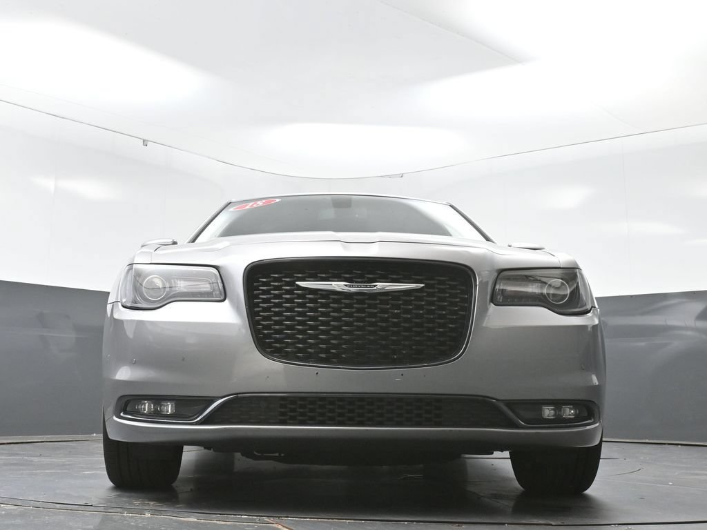 Used 2018 Chrysler 300 S w/ 300S Premium Group 2 AWD/4WD image 27