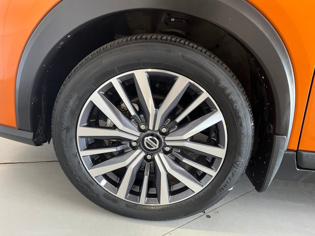 Used 2021 Nissan Kicks SV FWD image 13