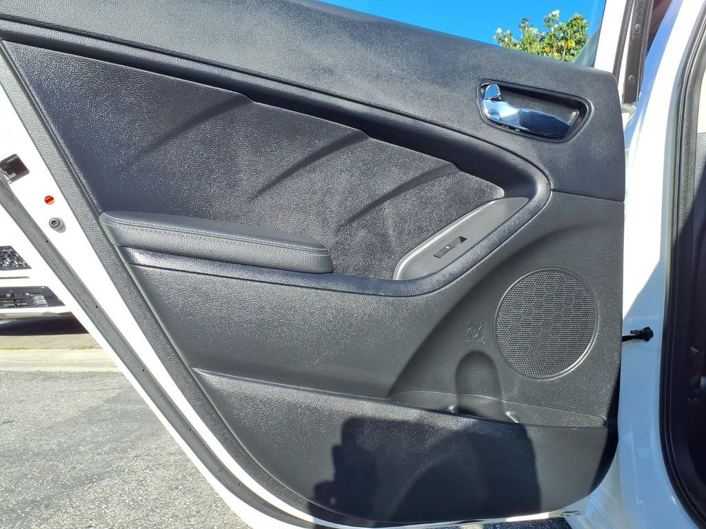 Used 2018 Kia Forte S w/ S Technology Plus Package image 22