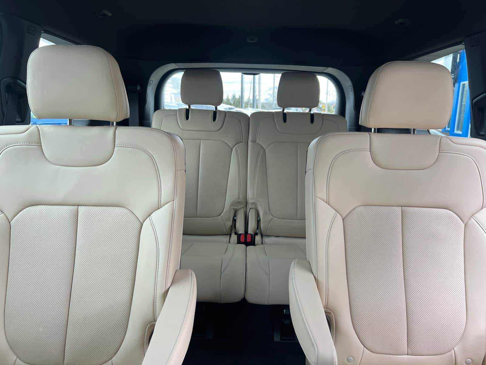 Used 2023 Jeep Grand Cherokee L Limited w/ Luxury Tech Group II image 27