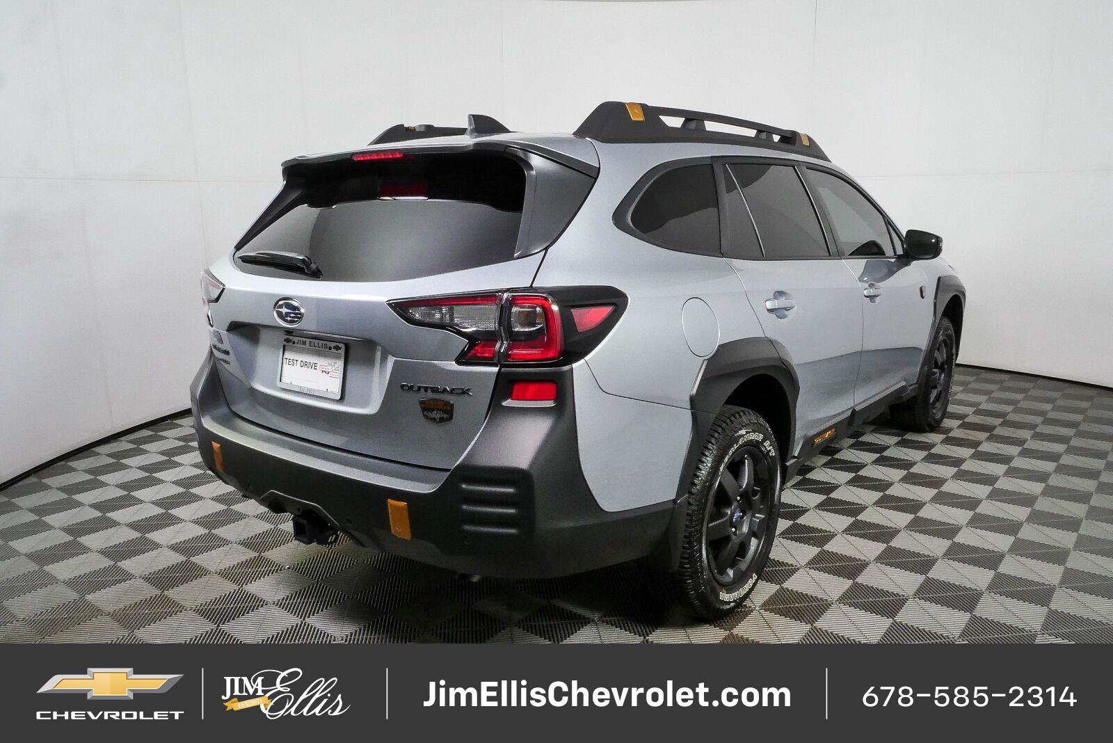 Used 2025 Subaru Outback Wilderness w/ Wilderness Package AWD/4WD image 3