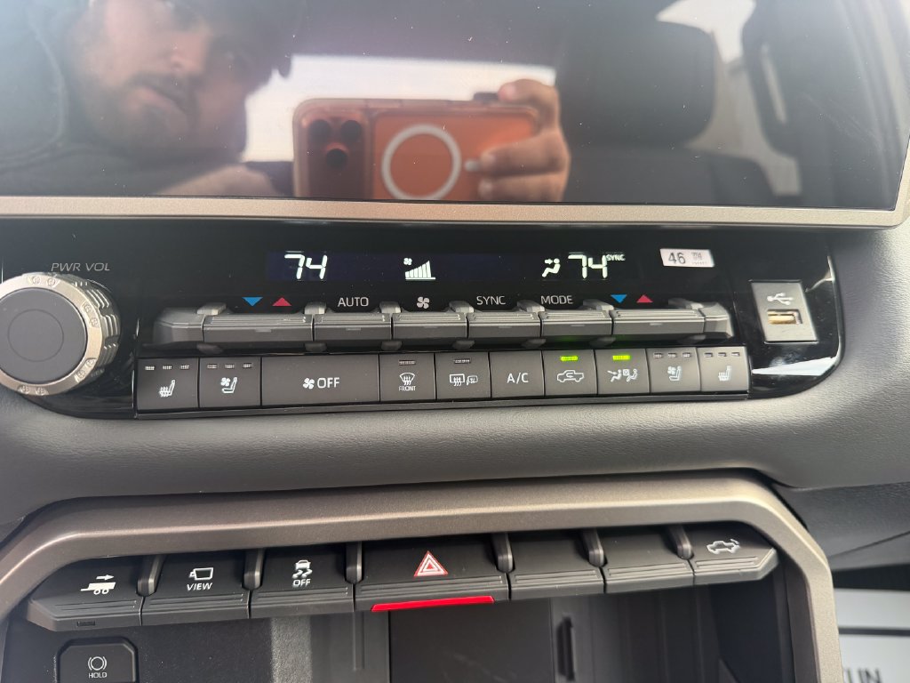 New 2026 Toyota Tundra Platinum AWD/4WD image 14