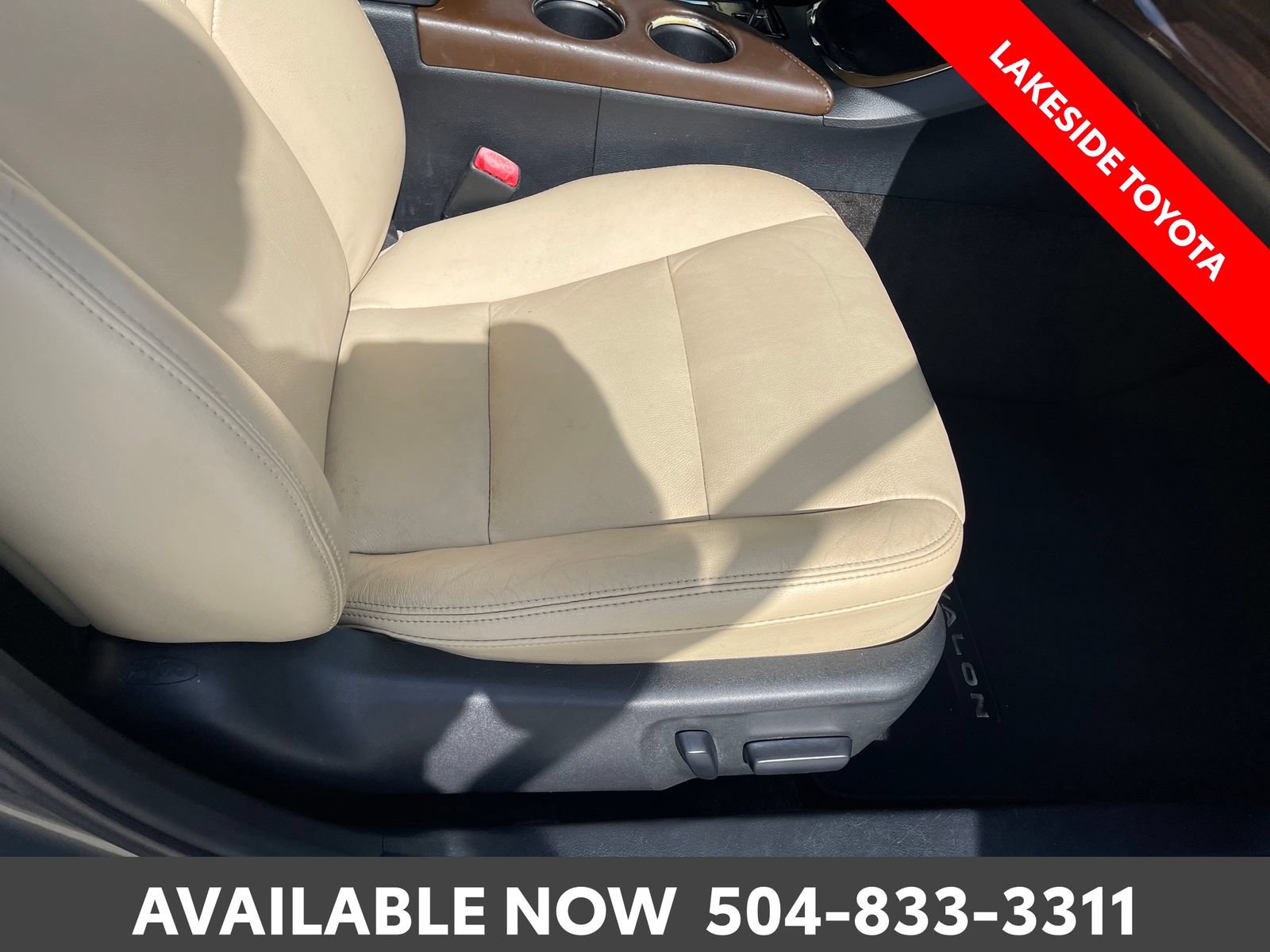 Used 2014 Toyota Avalon XLE FWD image 16
