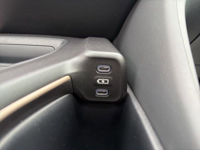 Certified 2023 Toyota Crown Limited image 30