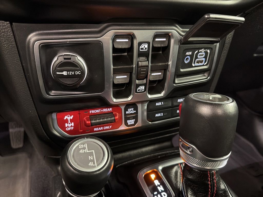 Used 2023 Jeep Wrangler Unlimited Rubicon w/ LED Lighting Group AWD/4WD image 15