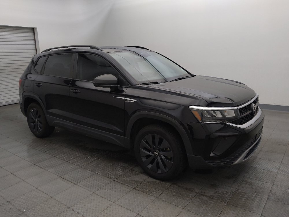 Used 2024 Volkswagen Taos S w/ MDO Package FWD image 11