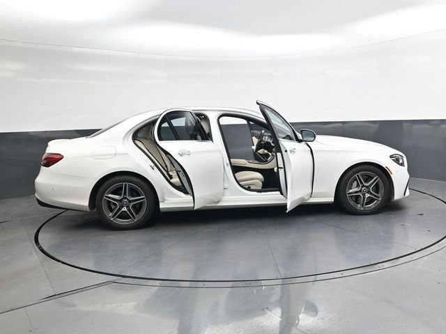 Used 2023 Mercedes-Benz E 350 4MATIC Sedan image 39