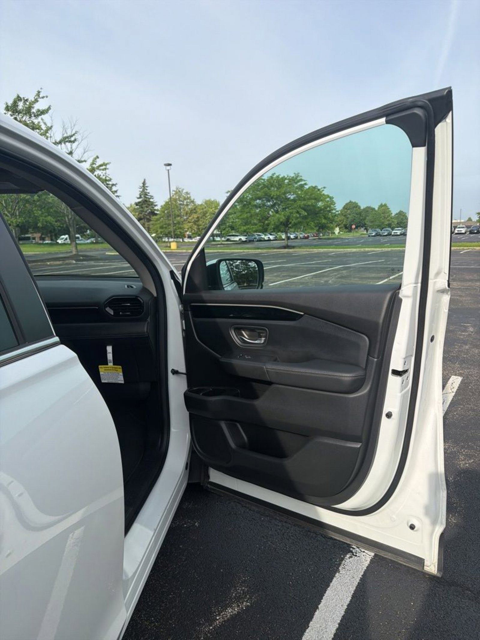 Certified 2025 Honda Pilot EX-L image 28