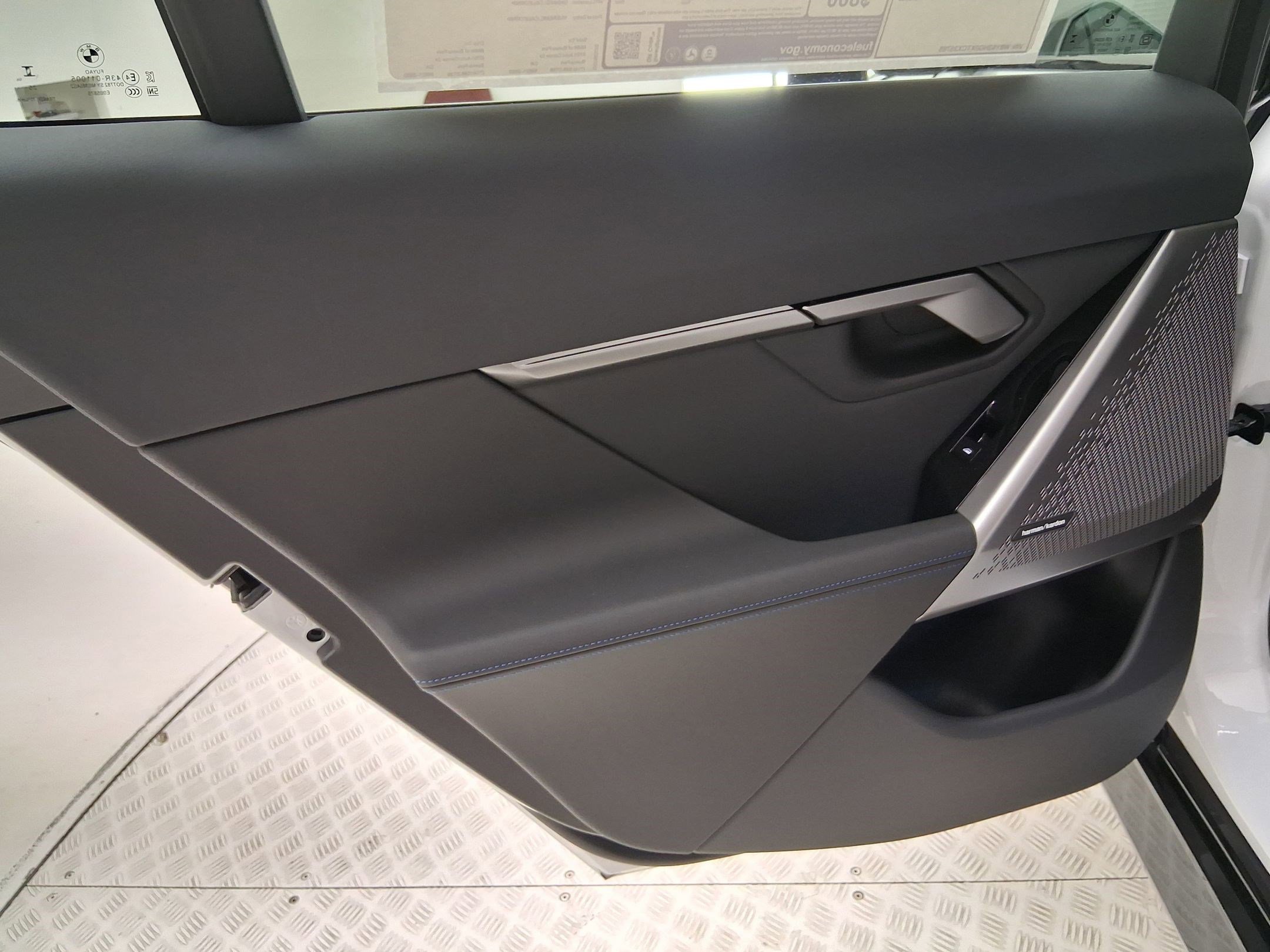 New 2026 BMW i5 eDrive40 w/ M Sport Package RWD image 29