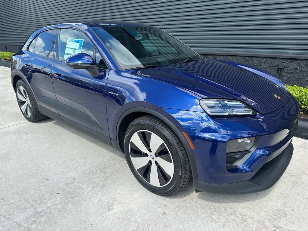 Used 2026 Porsche Macan Electric RWD image 11