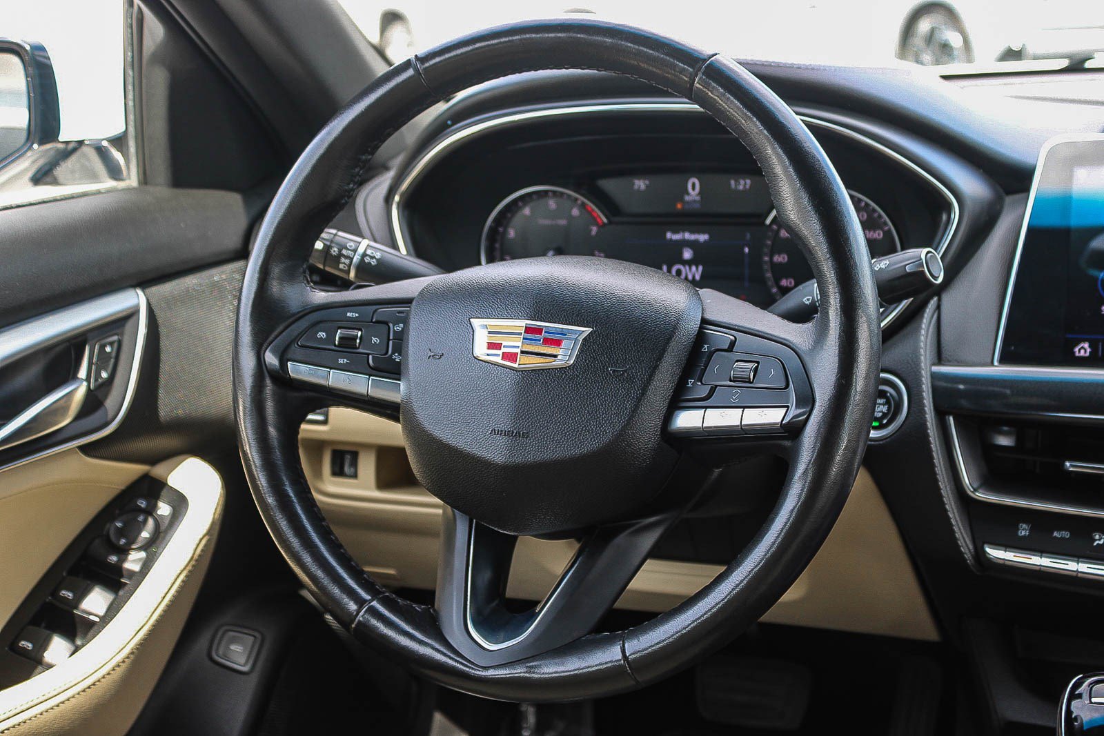 Used 2023 Cadillac CT5 Luxury w/ Cold Weather Package image 17