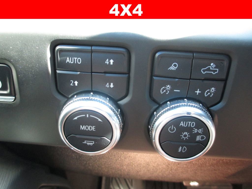 Used 2025 GMC Sierra 2500 AT4X w/ AT4X AEV Edition image 33