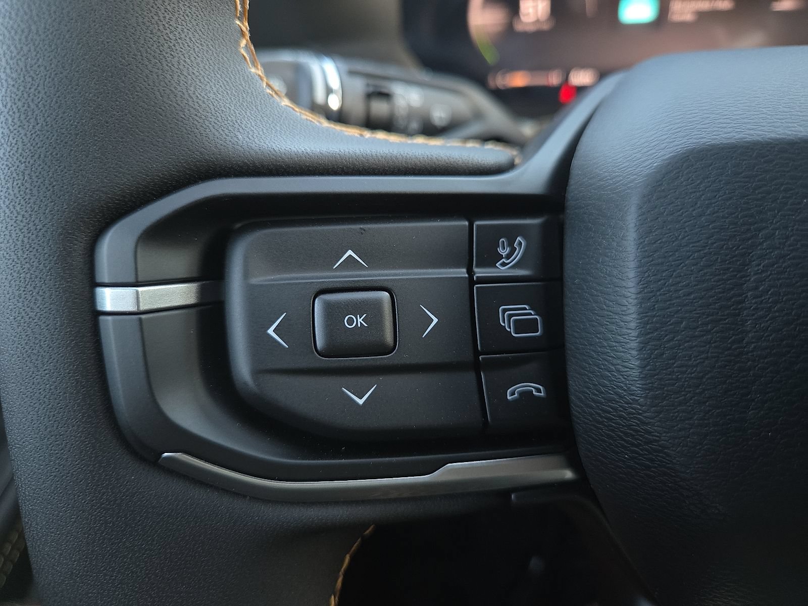New 2026 Jeep Cherokee Overland AWD/4WD image 17