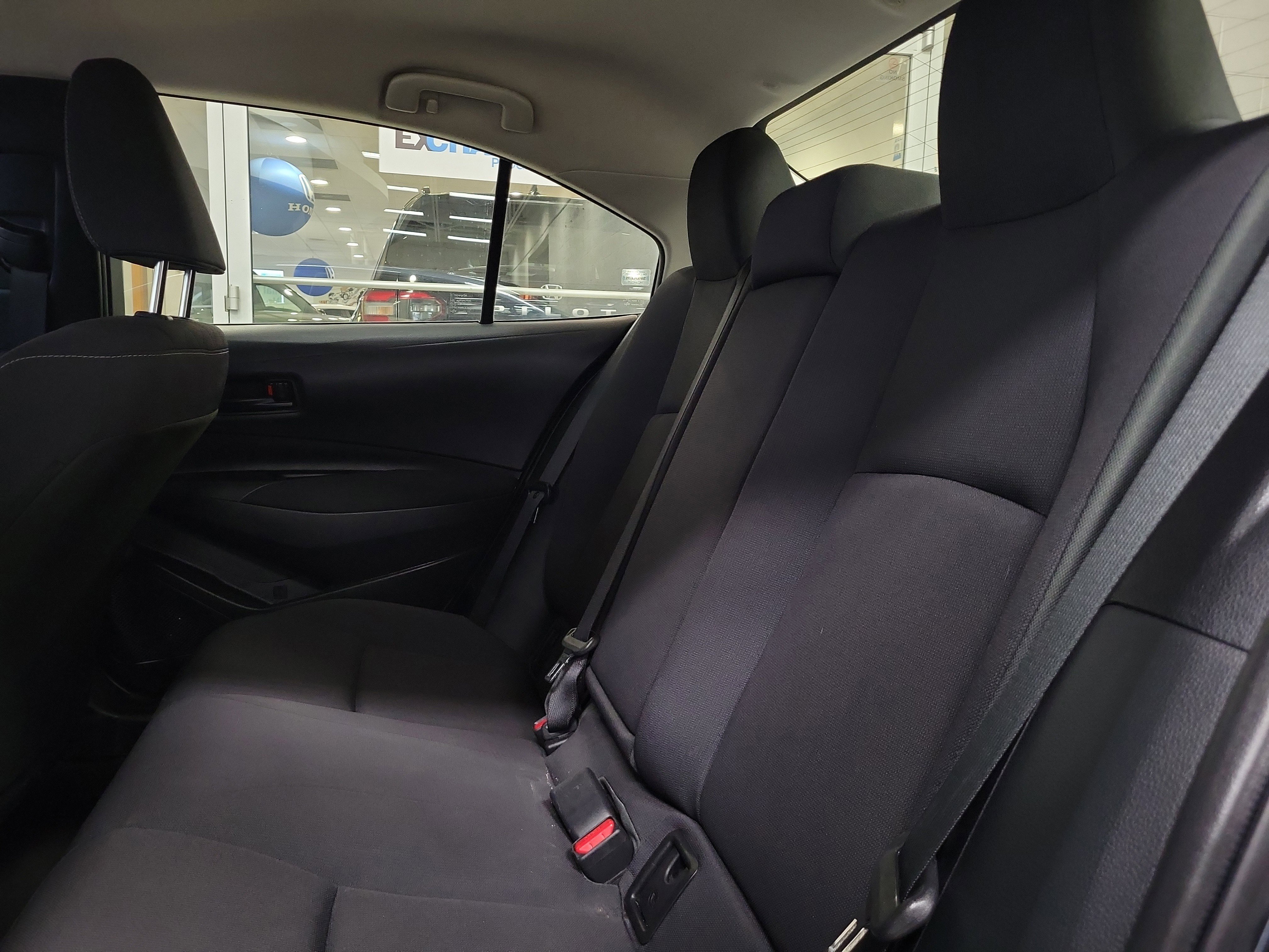 Used 2023 Toyota Corolla LE FWD image 9