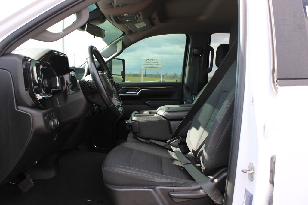 Used 2024 Chevrolet Silverado 2500 LT image 22
