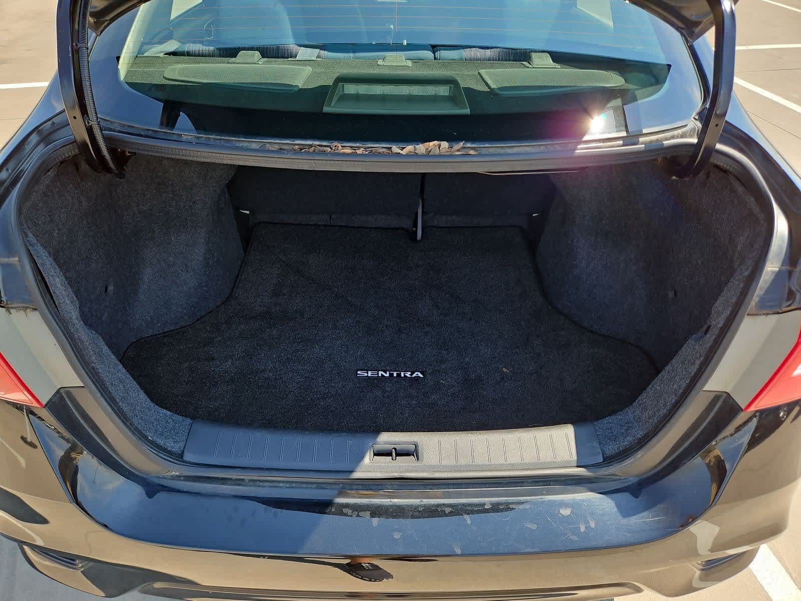 Used 2019 Nissan Sentra SV FWD image 32