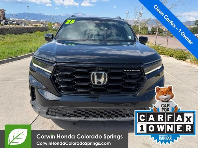 Used 2025 Honda Pilot Black Edition image 2