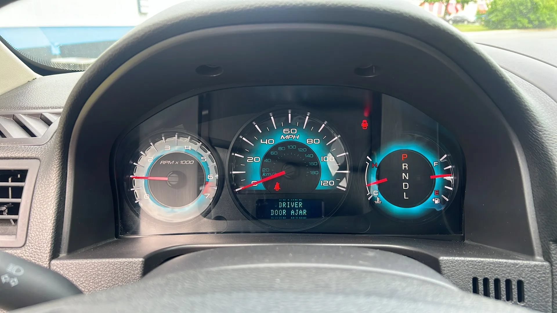Used 2010 Ford Fusion SE FWD image 25