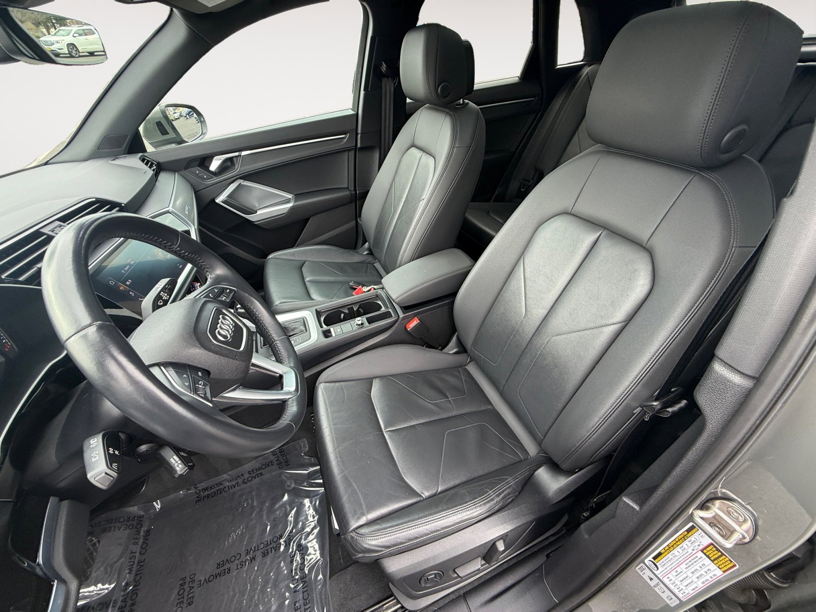 Used 2020 Audi Q3 2.0T Premium Plus w/ Premium Plus Package image 10