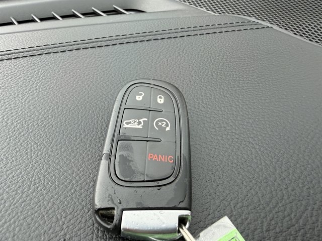 Used 2019 Jeep Cherokee Limited AWD/4WD image 47